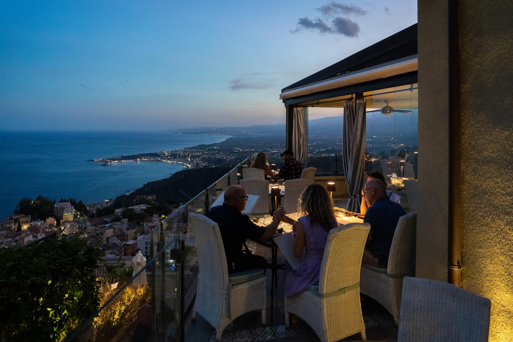 Dîner romantique vue sur la Méditerranée